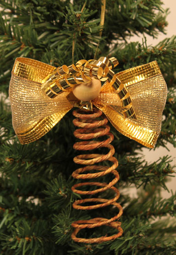 Easy Angel Crafts Spiral Wire Angel finished and hanging on tree