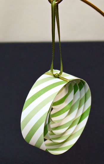 Easy Christmas Crafts Paper Circles Ornament step 11 hang finished ornament