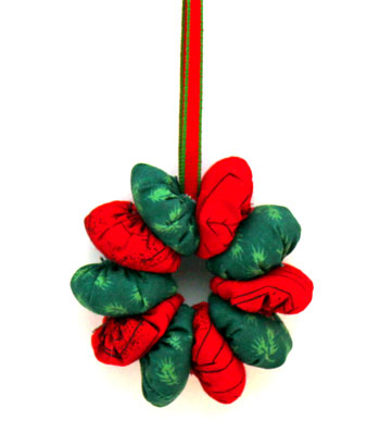 Yo Yo Wreath Ornament