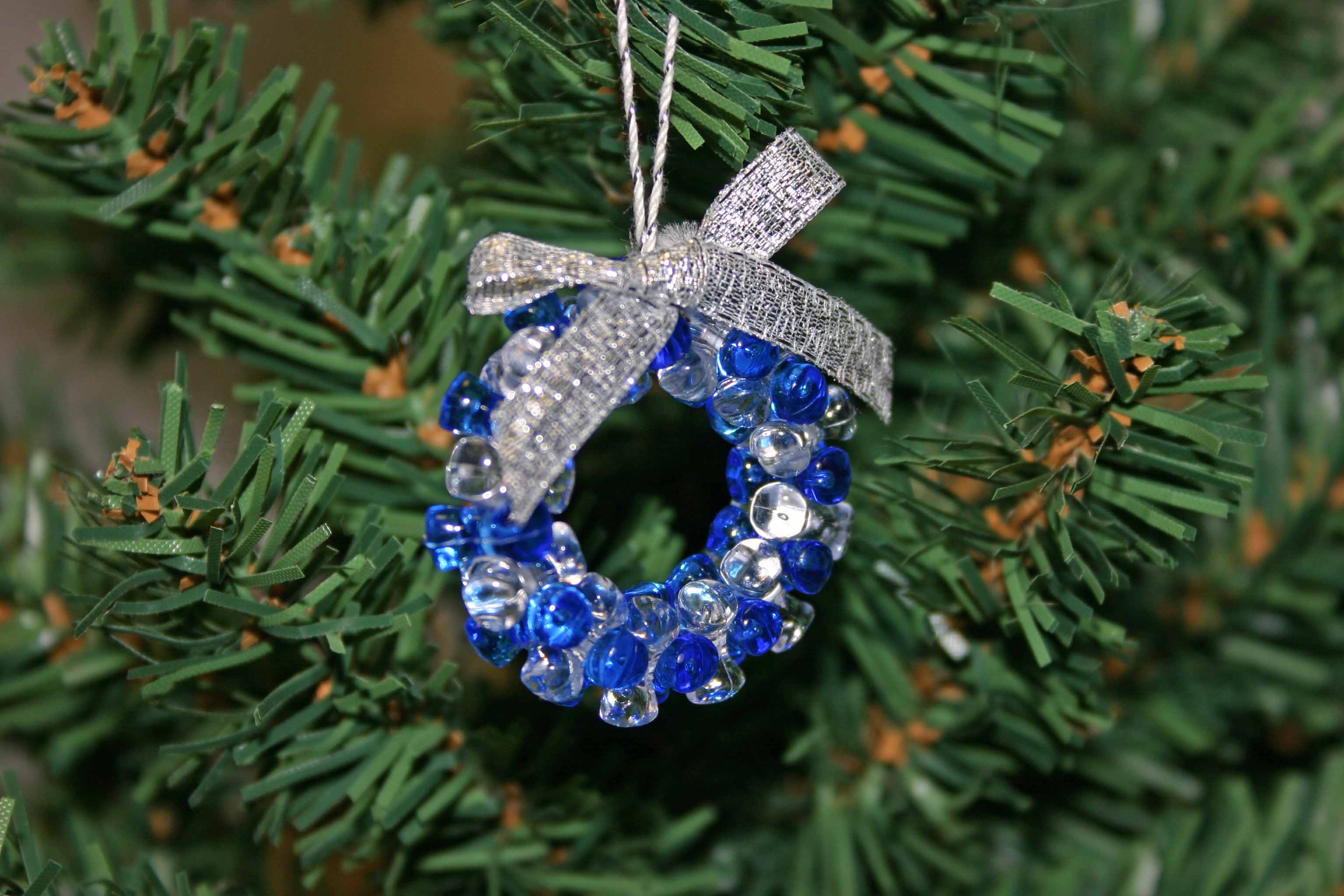 Beaded Christmas wreath blue clear finished