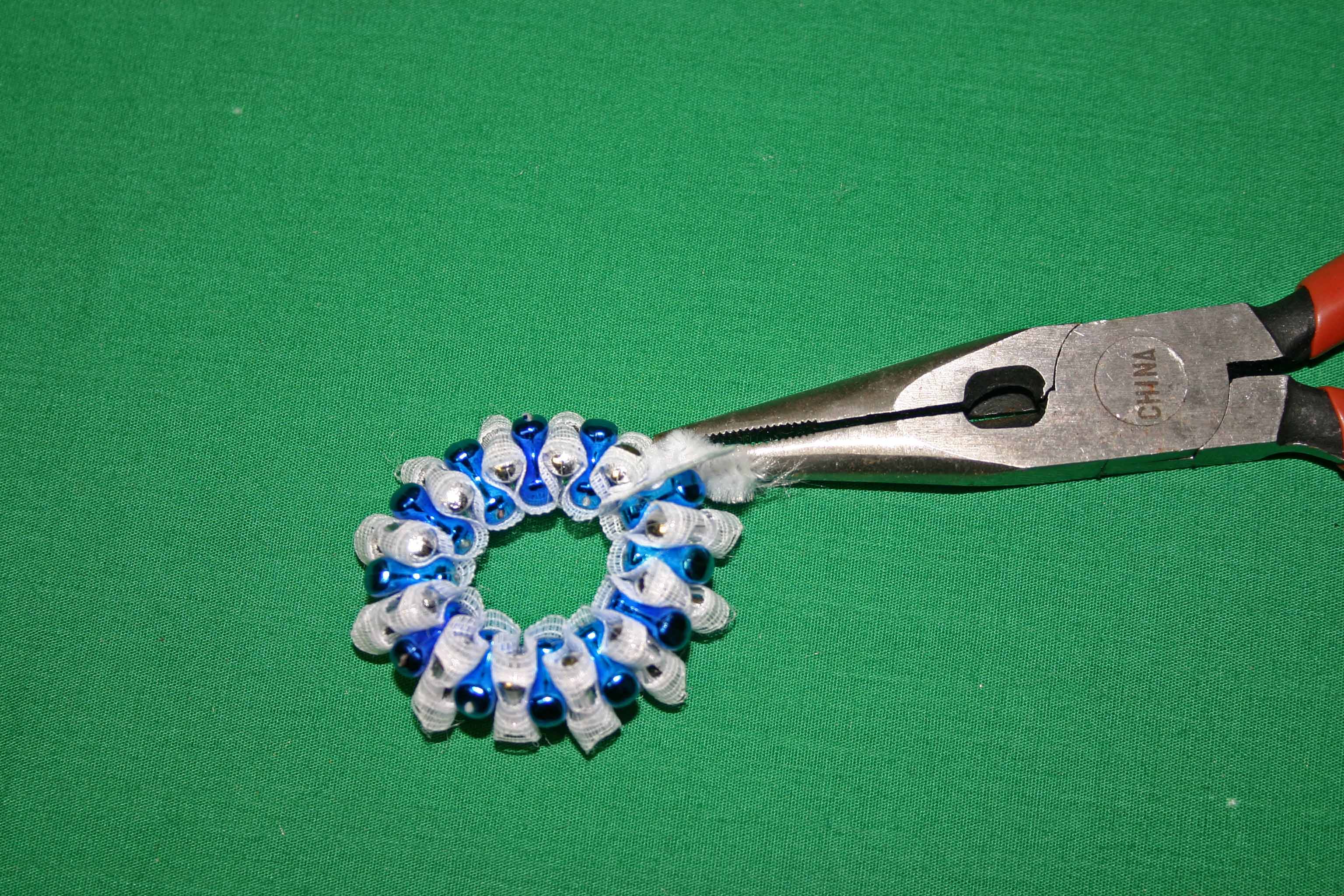 Beaded Christmas wreath blue silver hide wire ends