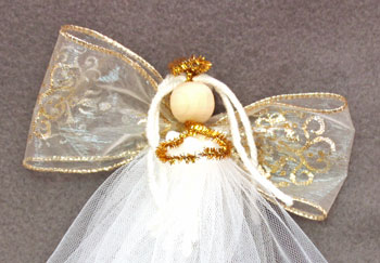 Easy Angel Crafts Tulle Angel step 16 add the ribbon to the angel