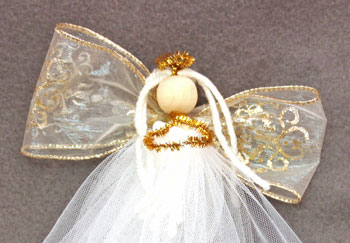 Easy Angel Crafts Tulle Angel step 16 add the ribbon to the angel