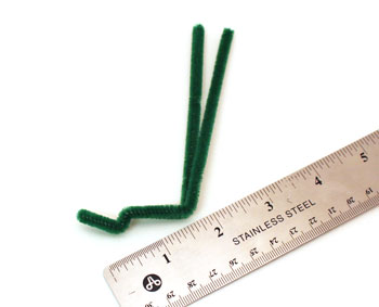 Easy Christmas Crafts Chenille Stem Christmas Tree step 4 make third bend in wire