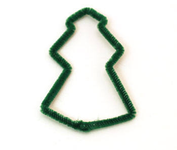 Easy Christmas Crafts Chenille Stem Christmas Tree step 8 connect the wire ends together