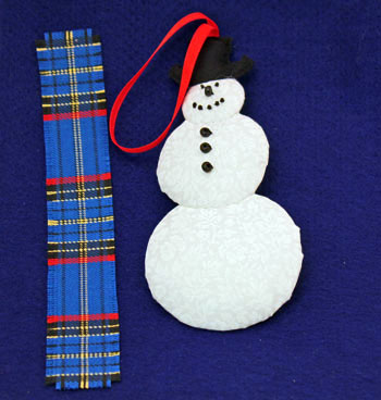Easy Christmas Crafts Snowman step 21 prepare scarf