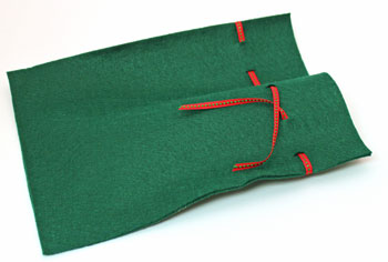 Easy Felt Crafts Farm Puzzle bag step 4 thread ribbon through holes