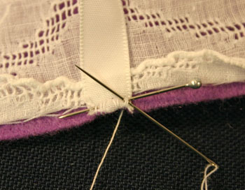 Easy Felt Crafts Handkerchief Valet sew each ribbon to the felt