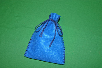 Easy felt crafts keepsake gift bag full bag
