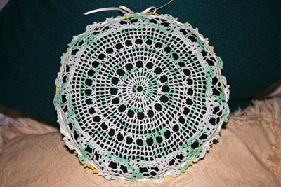 Frugal fun crafts doily pillow finished green side