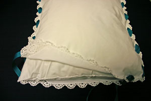 Frugal fun crafts ribbon napkin pillow insert pillow shape