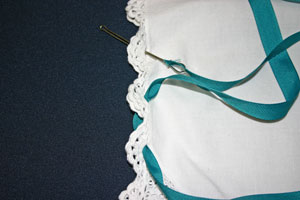 Frugal fun crafts ribbon napkin pillow weave ribbon through lace