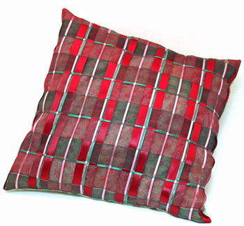 Fun Easy Ribbon Pillow Plaid showing finished pillow