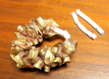 Golden Ribbon Wreath Ornament step 11 remove excess wire