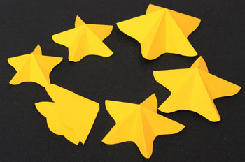 Easy Angel Crafts Paper-Star-Angel-Ornament-Pattern Step 5 fold all stars