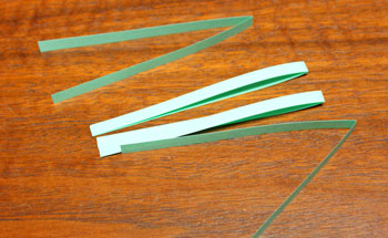 Paper and Straws Flowers step 15 fold paper in half