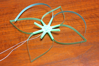 Paper and Straws Flowers step 19 insert two strips