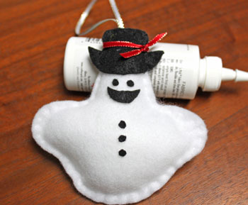 Stuffed felt snowman ornament step 14 let glue dry