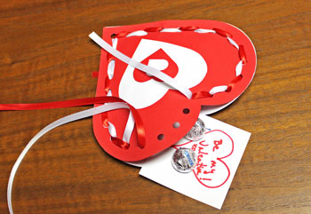 Valentine Heart Pocket step 9 add treats