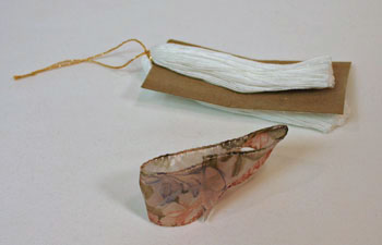 Easy Angel Crafts - Yarn Angel - Fold ribbon