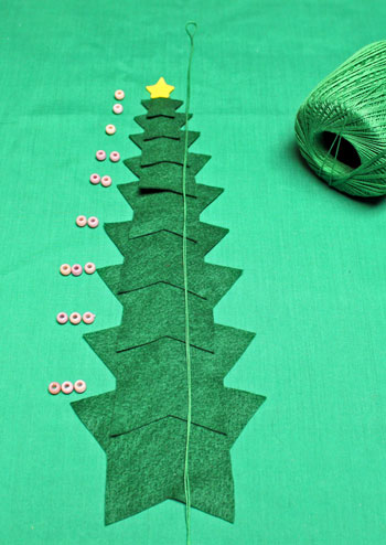 Felt Stars Christmas Tree step 2 shapes, beads and yarn
