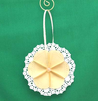 Paper Circles Triangle Doily Ornament step 10 hang to display