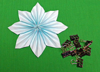 Pleated 8-Point Star step 12 remove binder clips