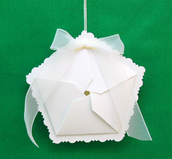 Star Box Ornament white on white display
