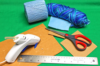 Yarn Elf Ornament materials and tools